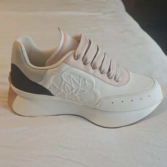 Alexander McQueen Sneakers - Black and White